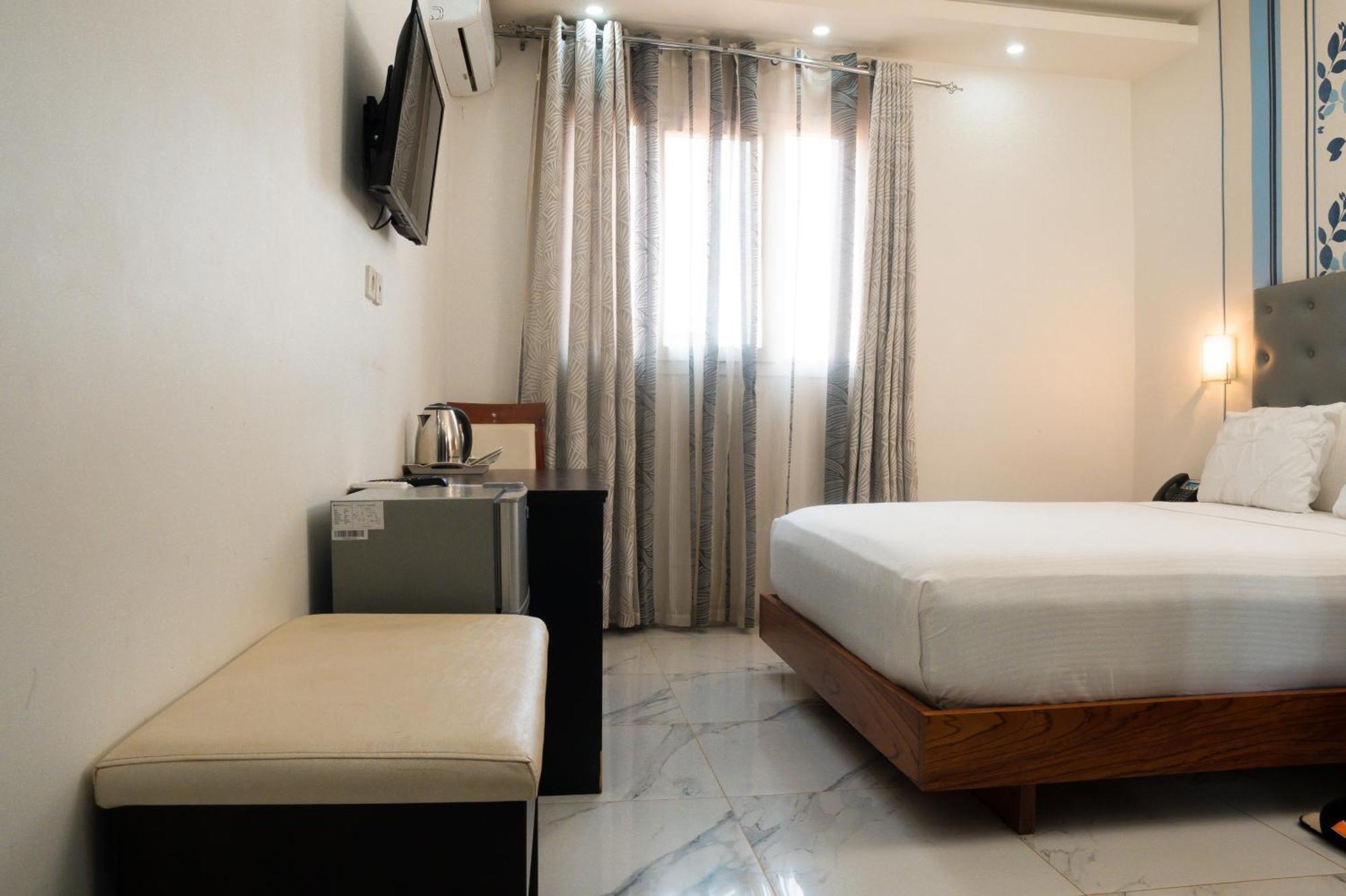 Cincinnati Hotel Yaoundé Eksteriør bilde