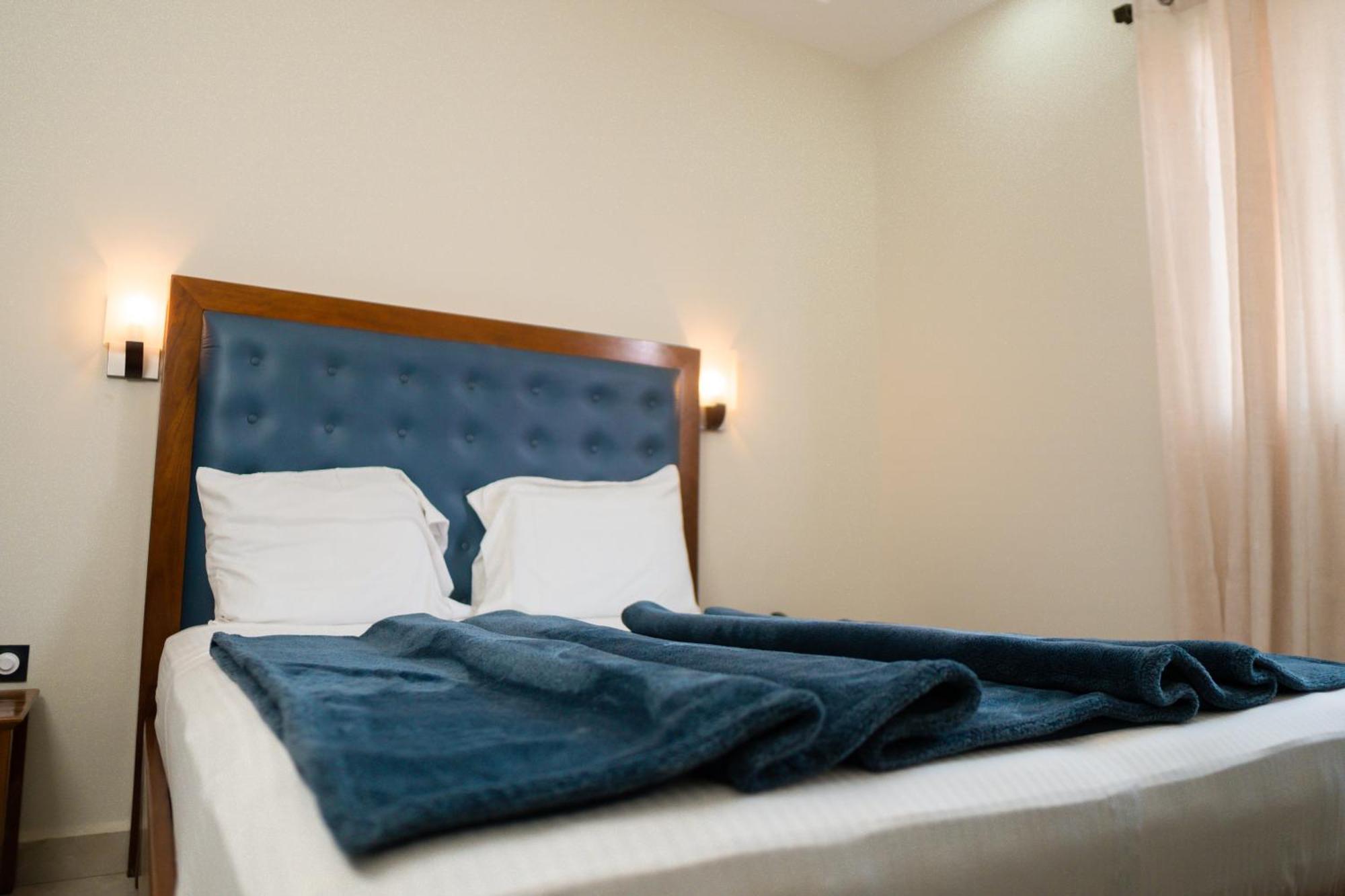 Cincinnati Hotel Yaoundé Eksteriør bilde