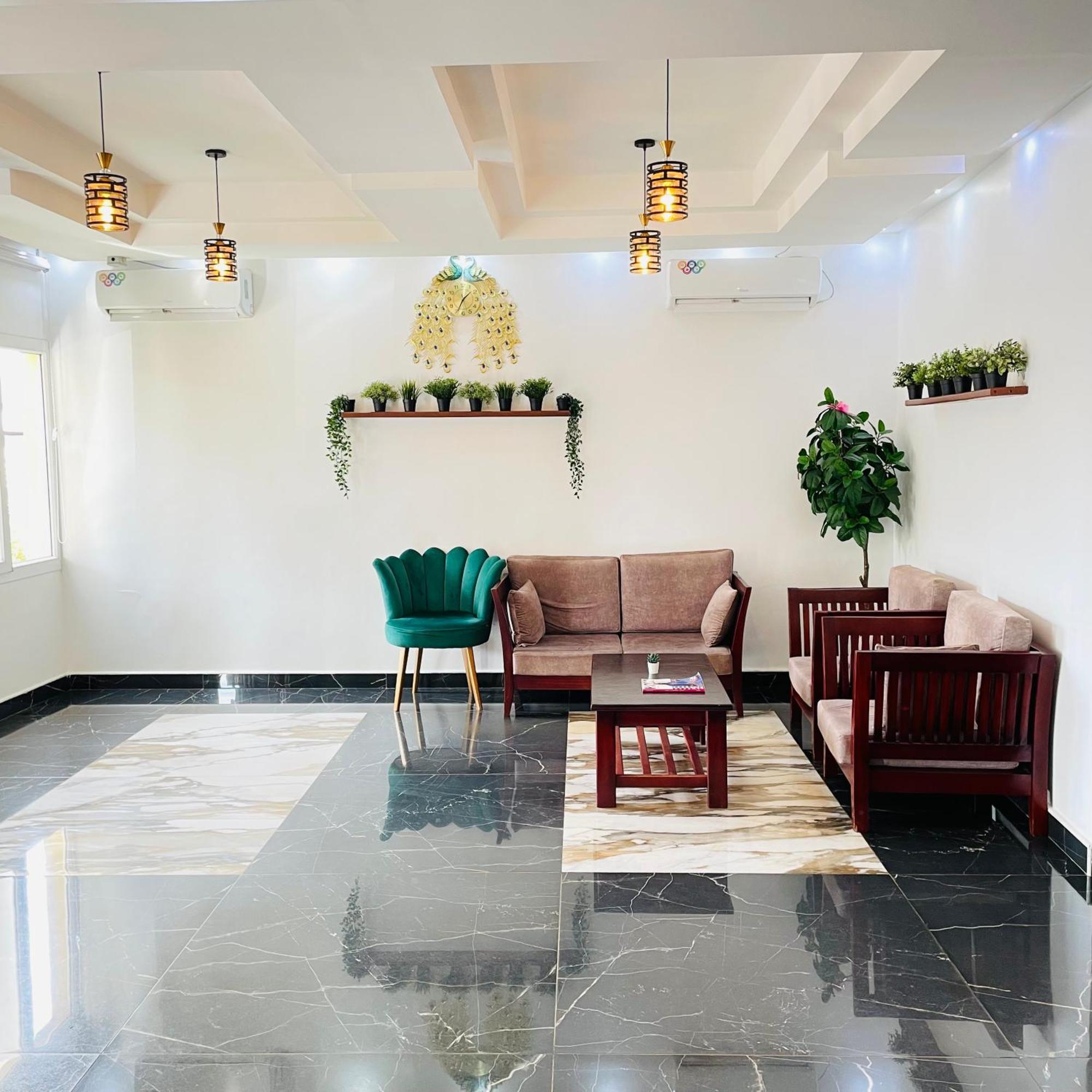 Cincinnati Hotel Yaoundé Eksteriør bilde